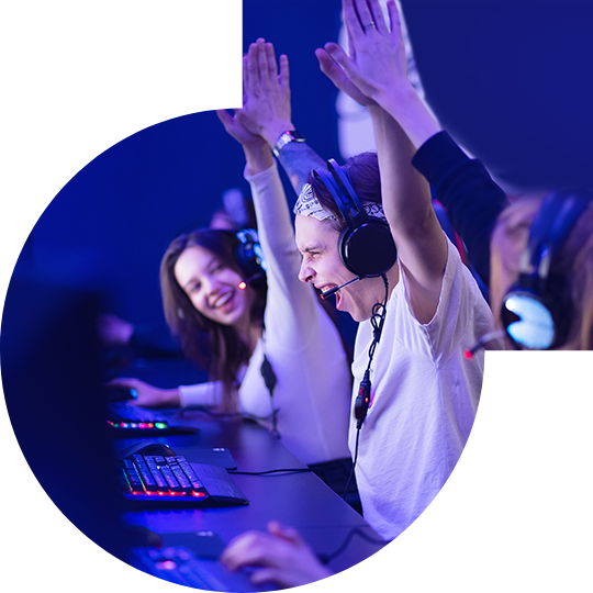 天博独家双向驱动技术<br>让电竞玩家尽情享受极致高速快感